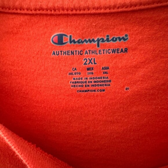 Champion Mens Red Short-Sleeve T-Shirt Size 2XL 100% Cotton Crewneck Logo Design - Picture 3 of 7